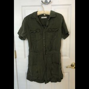 Abercrombie & Fitch Army Green Cargo Romper — Medium